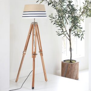 Gulvlampe - Floor Lamp RM Tripod BESTILLINGSVARER