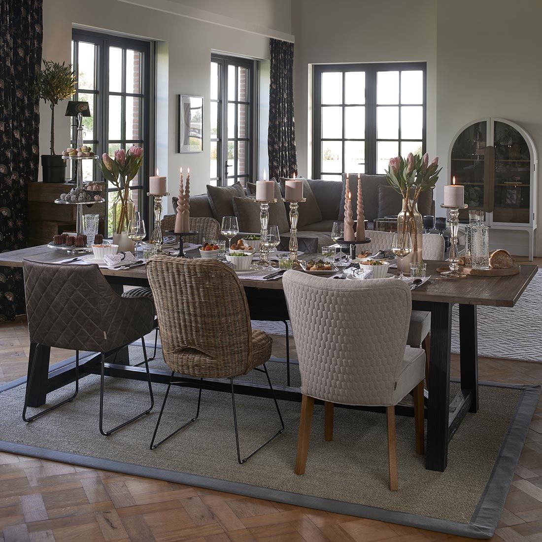 Spisebordsstol - Louise Dining Chair, mouliné linen, fabulous flax BESTILLINGSVARER Spisebordsstol - Louise Dining Chair, mouliné linen, fabulous flax BESTILLINGSVARER