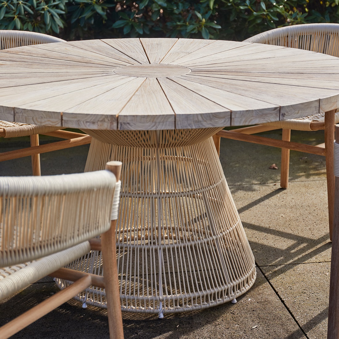 Havebord, rund - Saint Tropez Outdoor DT D140 Havebord, rund - Saint Tropez Outdoor DT D140
