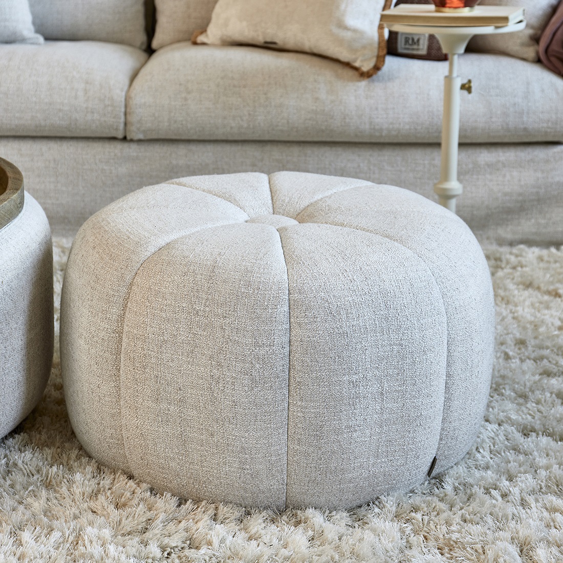 Puf - Falcone Stool Antique White BESTILLINGSVARER Puf - Falcone Stool Antique White BESTILLINGSVARER